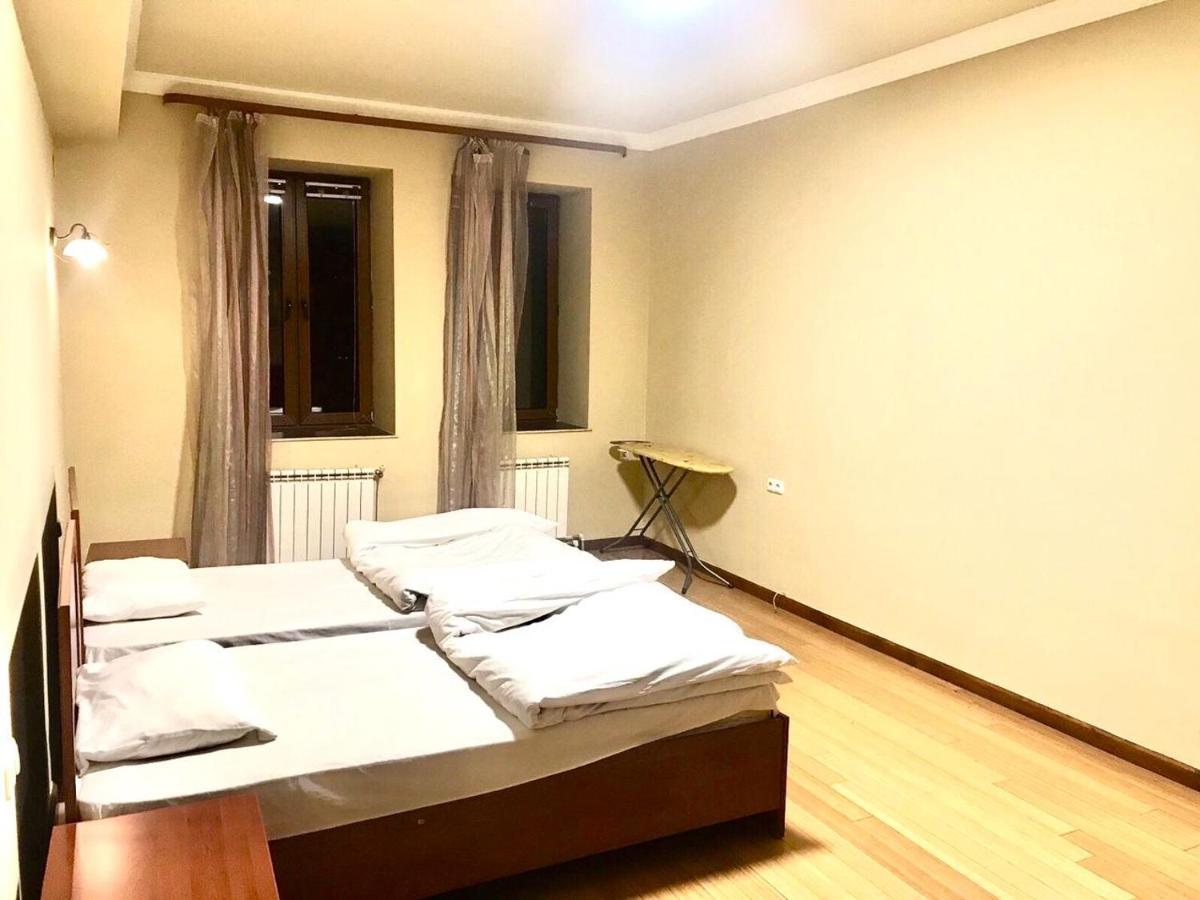 Mount Hood Apartments 예레반 외부 사진